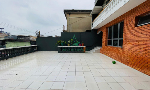 Imóvel à Venda no Jd. São Jorge | 338m² | 4 Casas | 8 Quartos | Churrasqueira | 3 Vagas
