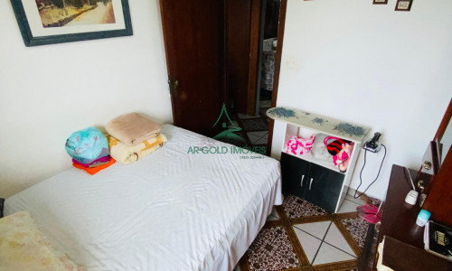 Imóvel à Venda no Jd. São Jorge | 338m² | 4 Casas | 8 Quartos | Churrasqueira | 3 Vagas