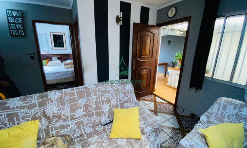 Imóvel à Venda no Jd. São Jorge | 338m² | 4 Casas | 8 Quartos | Churrasqueira | 3 Vagas