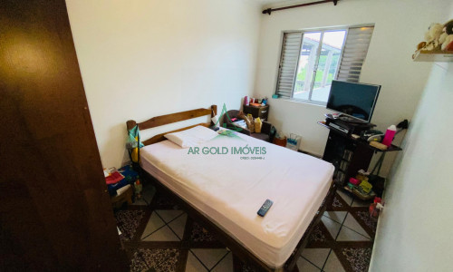 Imóvel à Venda no Jd. São Jorge | 338m² | 4 Casas | 8 Quartos | Churrasqueira | 3 Vagas