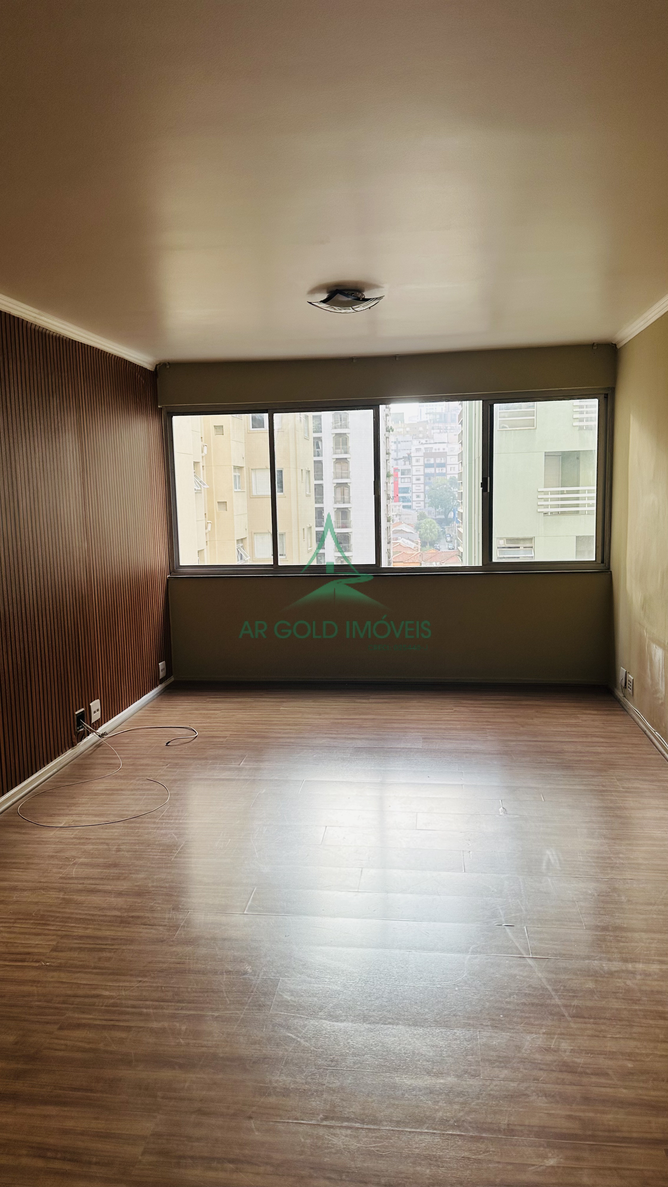 Apartamento à Venda na Paulista | 130m² | 3 Quartos | 1 Suíte | 2 Vagas | Corupá