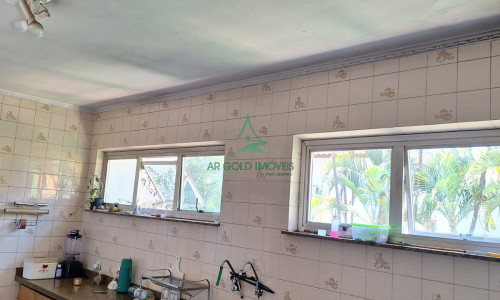 Casa à Venda na Vila Ida | 668m² de Terreno | 4 Suítes | Piscina | 3 Vagas