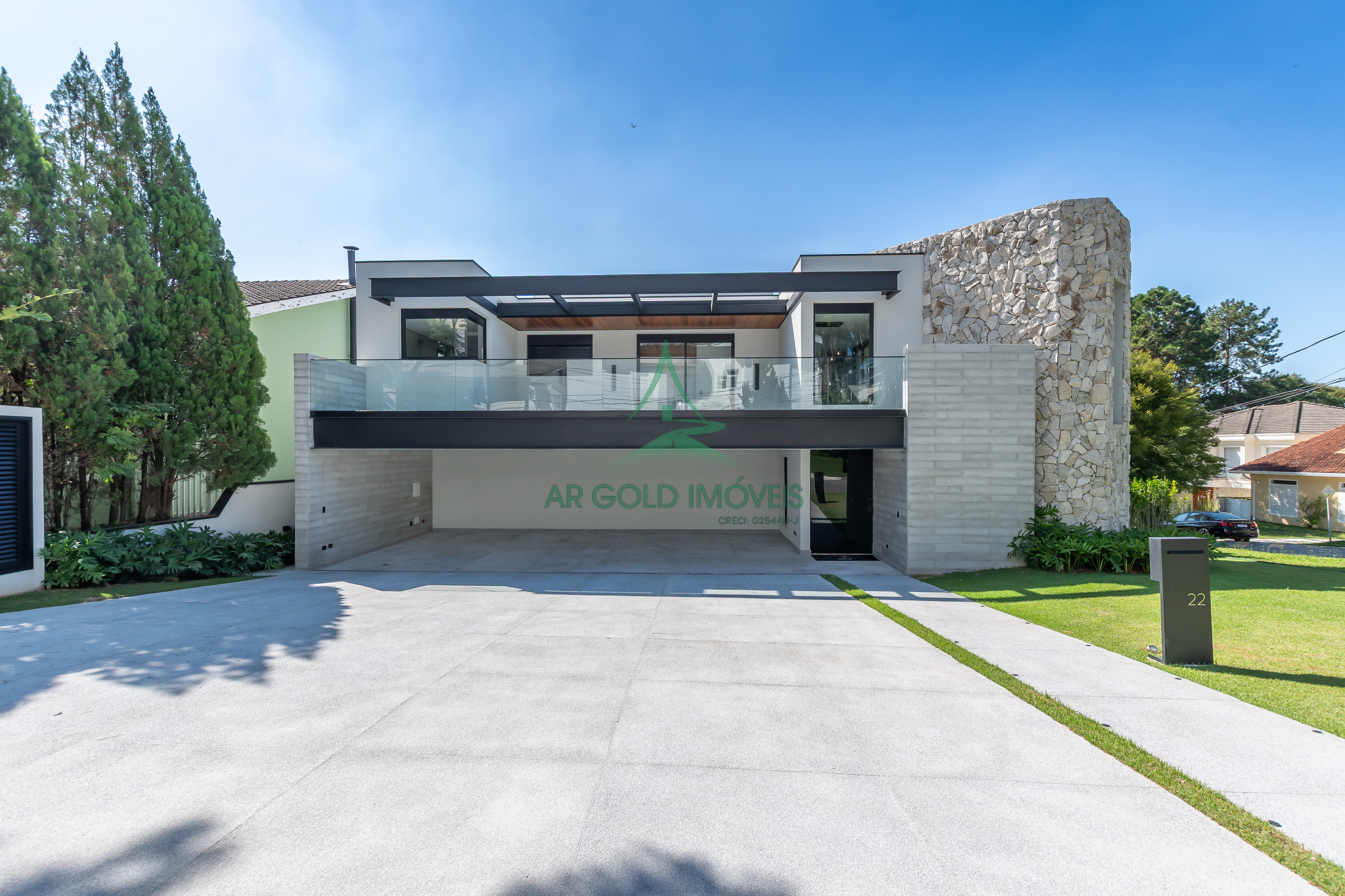 Casa à Venda em Alphaville | 516m² | 4 Suítes | Piscina com Spa | 12 Vagas | Alphaville 10