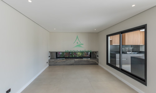 Casa à Venda em Alphaville | 516m² | 4 Suítes | Piscina com Spa | 12 Vagas | Alphaville 10