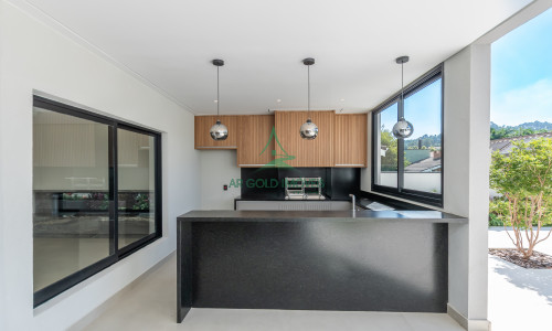 Casa à Venda em Alphaville | 516m² | 4 Suítes | Piscina com Spa | 12 Vagas | Alphaville 10