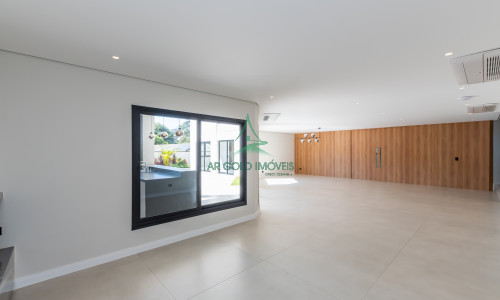 Casa à Venda em Alphaville | 516m² | 4 Suítes | Piscina com Spa | 12 Vagas | Alphaville 10