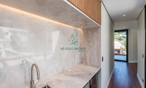 Casa à Venda em Alphaville | 516m² | 4 Suítes | Piscina com Spa | 12 Vagas | Alphaville 10