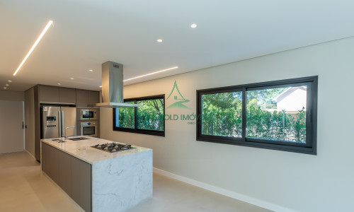 Casa à Venda em Alphaville | 516m² | 4 Suítes | Piscina com Spa | 12 Vagas | Alphaville 10