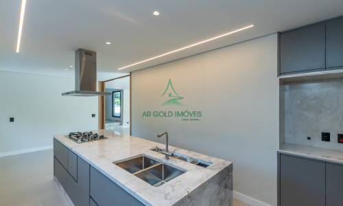 Casa à Venda em Alphaville | 516m² | 4 Suítes | Piscina com Spa | 12 Vagas | Alphaville 10