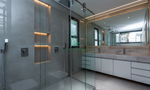 Casa à Venda em Alphaville | 516m² | 4 Suítes | Piscina com Spa | 12 Vagas | Alphaville 10