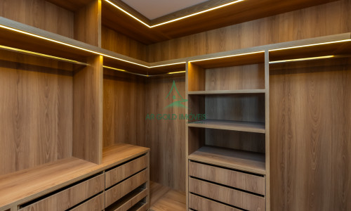 Casa à Venda em Alphaville | 516m² | 4 Suítes | Piscina com Spa | 12 Vagas | Alphaville 10