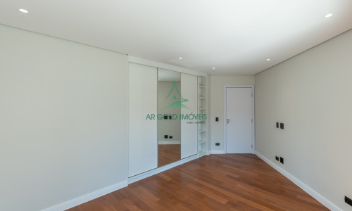 Casa à Venda em Alphaville | 516m² | 4 Suítes | Piscina com Spa | 12 Vagas | Alphaville 10