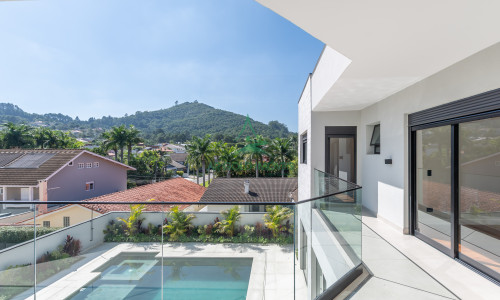 Casa à Venda em Alphaville | 516m² | 4 Suítes | Piscina com Spa | 12 Vagas | Alphaville 10