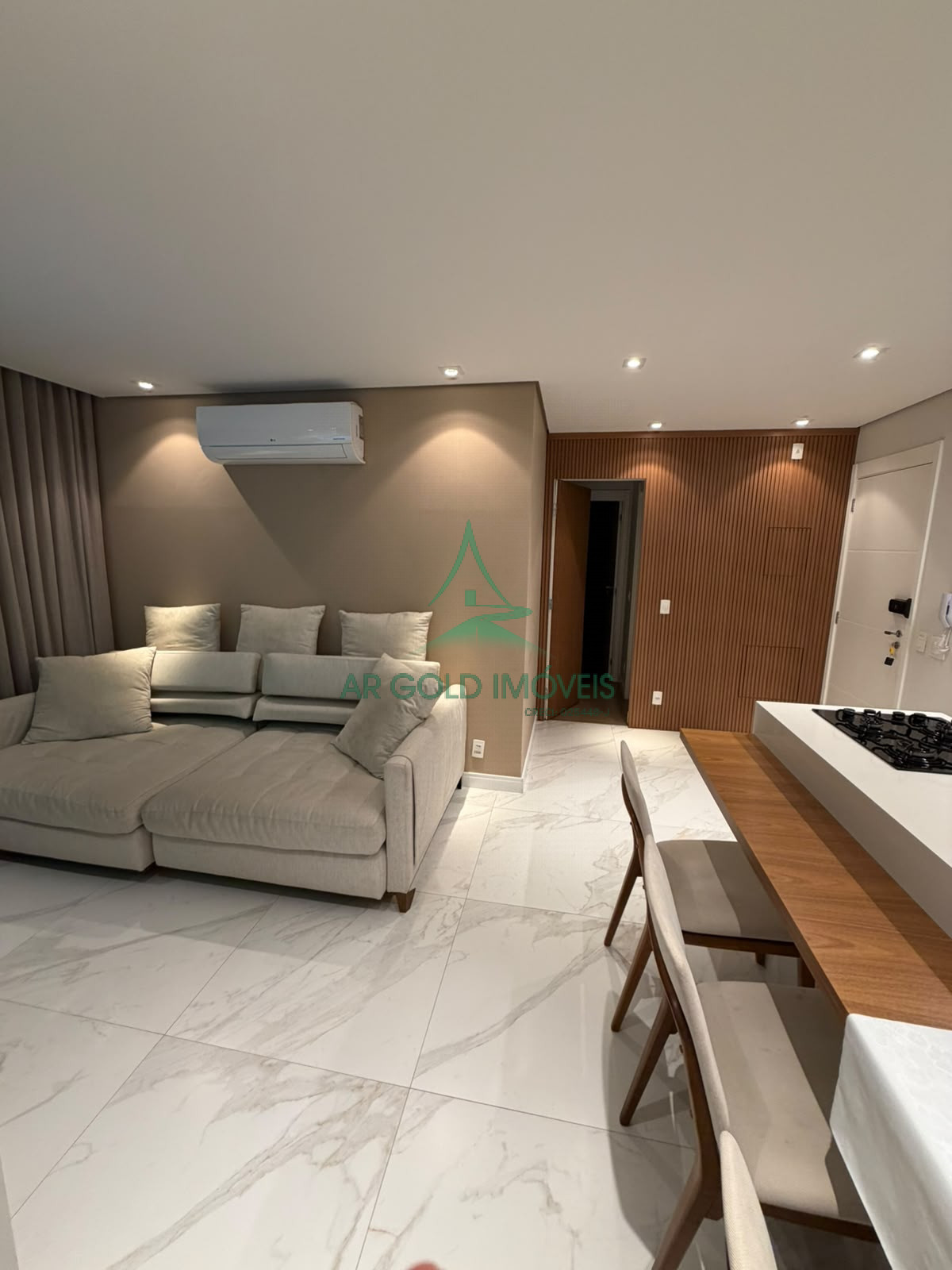 Apto à Venda na Vila Clementino | 67m² | 2 Dorms | Mobiliado | Varanda | 1 Vaga | State Ibirapuera