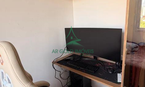Apartamento à Venda no Socorro | 35m² | 2 Quartos | Varanda | Porteira Fechada | Andar Alto
