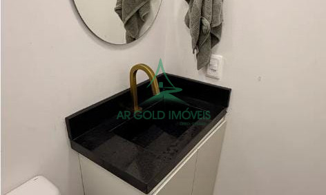 Apartamento à Venda no Socorro | 35m² | 2 Quartos | Varanda | Porteira Fechada | Andar Alto