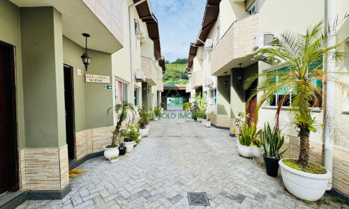 Casa em Condomínio à Venda no Jardim Las Palmas Guarujá | 65m² | 2 Dorms | 1 Vaga | Churrasqueira