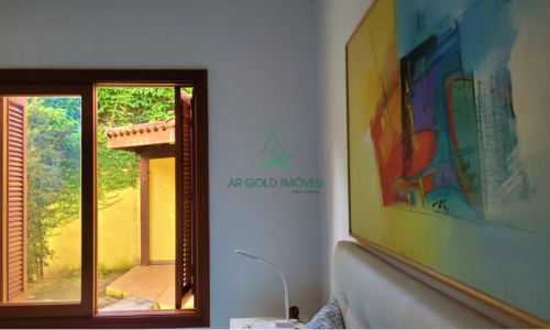 Casa à Venda em Condomínio no Guarujá | 150m² | 3 Dorms | Piscina | 3 Vagas
