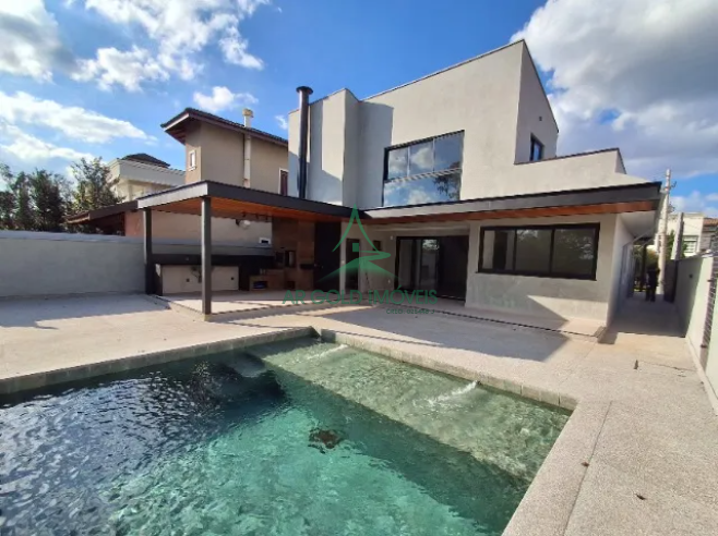 Casa à Venda em Jundiaí | 250m² | 4 Dorms | 2 Suítes | Piscina | 4 Vagas | Reserva da Serra