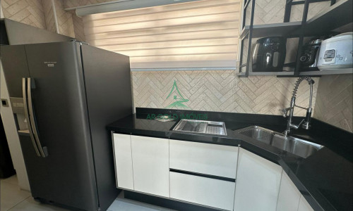 Apto à Venda na Enseada | 80m² | 3 Dorms | 1 Suíte | Mobiliado | 3 Quadras da Praia | 1 Vaga