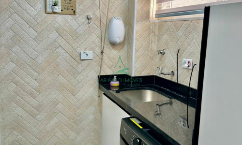 Apto à Venda na Enseada | 80m² | 3 Dorms | 1 Suíte | Mobiliado | 3 Quadras da Praia | 1 Vaga