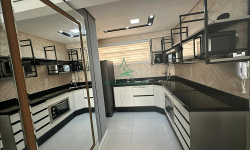 Apto à Venda na Enseada | 80m² | 3 Dorms | 1 Suíte | Mobiliado | 3 Quadras da Praia | 1 Vaga