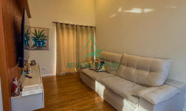 Casa à Venda em Tatuí | 350m² | 2 Quartos | 1 Suíte | Quintal | 2 Vagas | Bosques dos Ipês