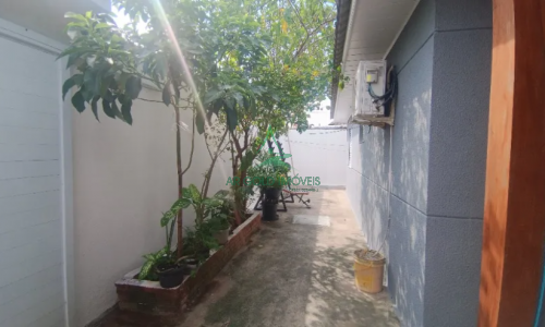Casa à Venda no Guarujá | 43m² | 2 Dorms | Churrasqueira | 2 Vagas | Victória Park