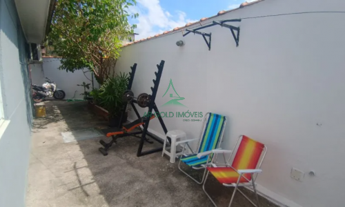 Casa à Venda no Guarujá | 43m² | 2 Dorms | Churrasqueira | 2 Vagas | Victória Park