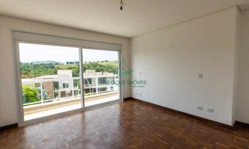 Casa de Alto Padrão à Venda em Alphaville | 430m² | 4 Suítes | Piscina | 6 Vagas | Burle Marx