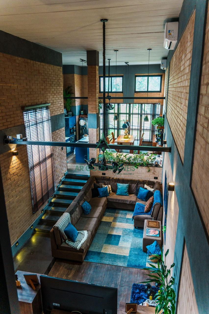 Loft à Venda no Jardim Guançã | 230m² | 1 Suíte | 2 Vagas | Porteira Fechada | Edícula + Escritório