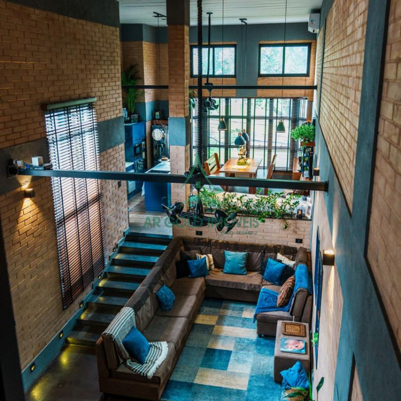 Loft à Venda no Jardim Guançã | 230m² | 1 Suíte | 2 Vagas | Porteira Fechada | Edícula + Escritório