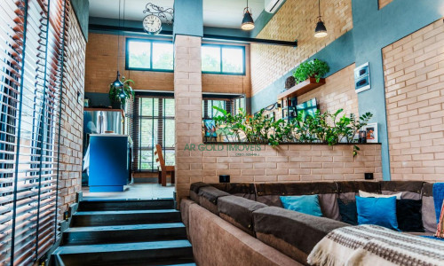 Loft à Venda no Jardim Guançã | 230m² | 1 Suíte | 2 Vagas | Porteira Fechada | Edícula + Escritório