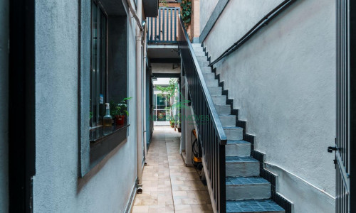 Loft à Venda no Jardim Guançã | 230m² | 1 Suíte | 2 Vagas | Porteira Fechada | Edícula + Escritório