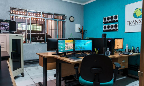 Loft à Venda no Jardim Guançã | 230m² | 1 Suíte | 2 Vagas | Porteira Fechada | Edícula + Escritório