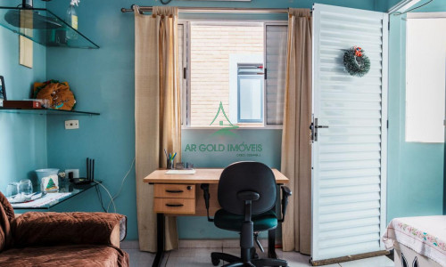 Loft à Venda no Jardim Guançã | 230m² | 1 Suíte | 2 Vagas | Porteira Fechada | Edícula + Escritório