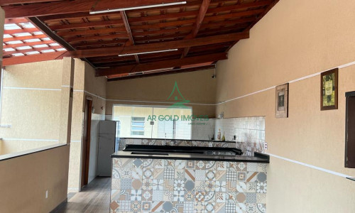 Casa à Venda no Jardim Guançã | 200m² | 1 Suíte | Área Gourmet 80m² | Edícula | 2 Vagas