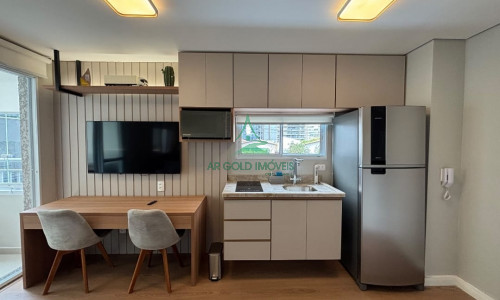 Studio à Venda em Pinheiros | 31m² | Mobiliado | Sacada Envidraçada | Lazer Completo | Welconx