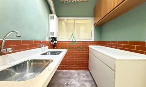 Casa à Venda na Granja Viana | 164m² | 3 Suítes | Mobiliada | 2 Vagas | Recanto Bel Fiori