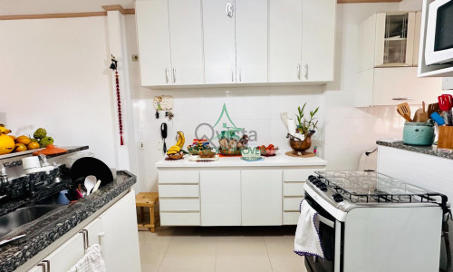 Apartamento à Venda na Enseada, Guarujá | 80m² | 2 Quartos | 1 Suíte | 2 Vagas