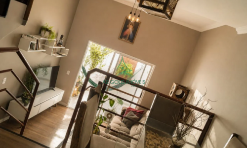 Casa de Condomínio à Venda na Pedreira | 84m² | 2 Dorms | Wallbox | Quintal | 1 Vaga