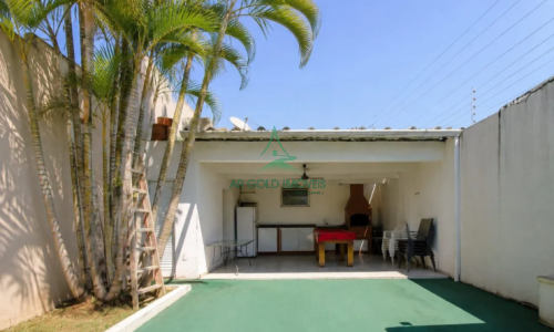 Casa de Condomínio à Venda na Pedreira | 84m² | 2 Dorms | Wallbox | Quintal | 1 Vaga