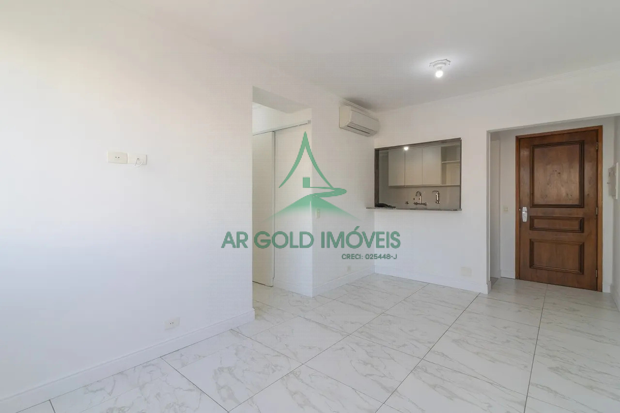 Apartamento à Venda no Campo Belo | 75m² | 3 Dorms | 2 Vagas | Reformado | Imperador