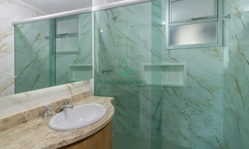 Apartamento à Venda no Campo Belo | 75m² | 3 Dorms | 2 Vagas | Reformado | Imperador