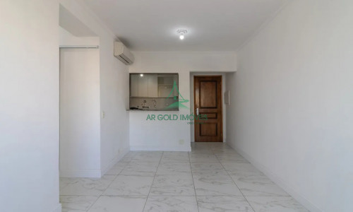 Apartamento à Venda no Campo Belo | 75m² | 3 Dorms | 2 Vagas | Reformado | Imperador