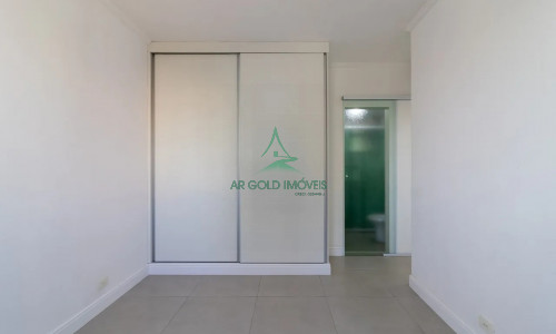 Apartamento à Venda no Campo Belo | 75m² | 3 Dorms | 2 Vagas | Reformado | Imperador